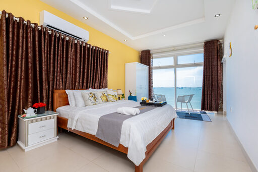 IMG_0174-2048x1365