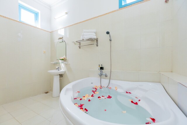 e771b6771c5fb001e94e24