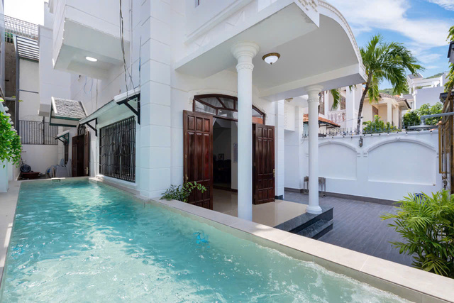 b911efdd1c51950fcc406